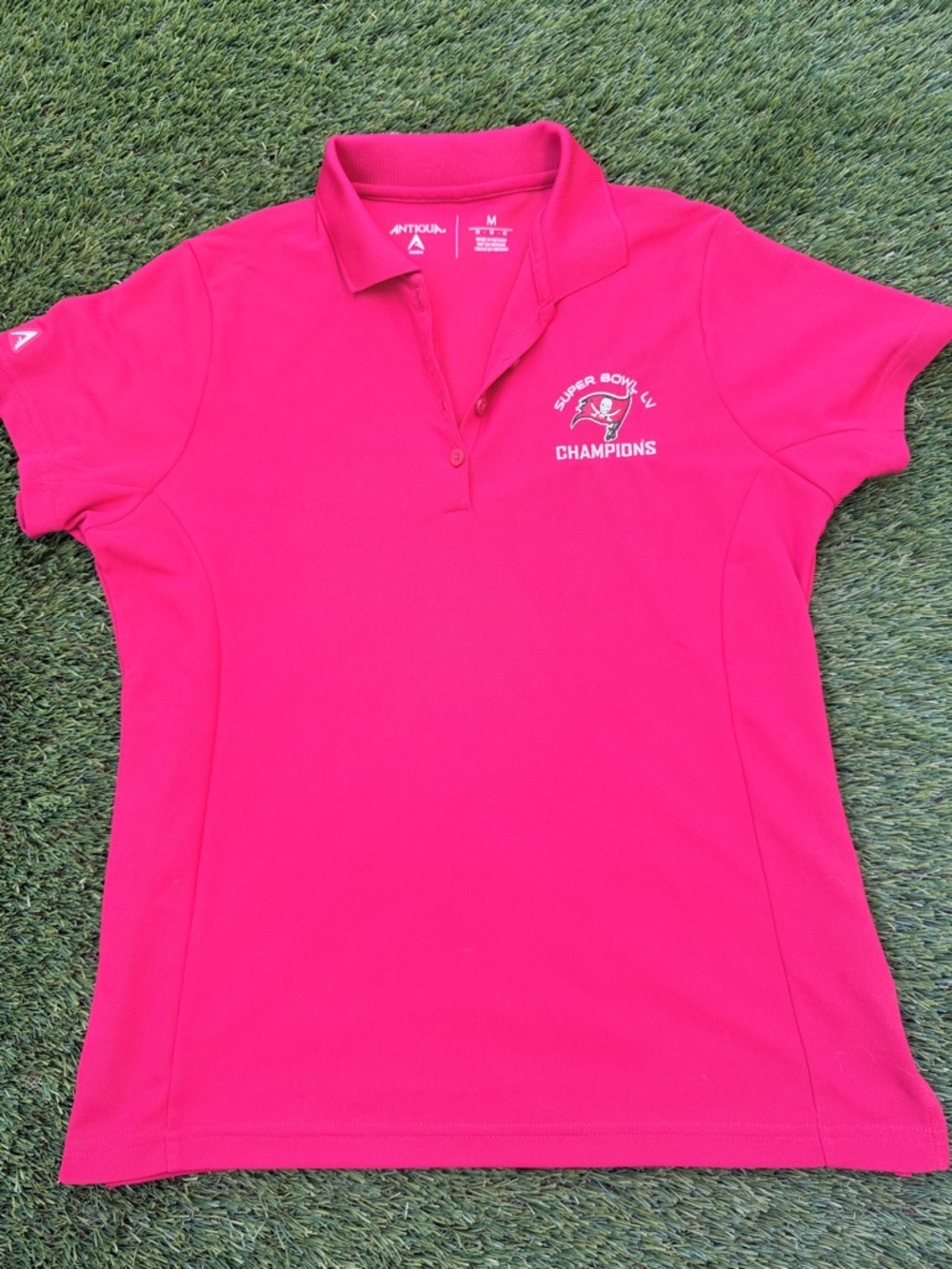 Women's NFL Tampa Bay Buccaneers Short Sleeve Polo - Super Bowl Champions Logo